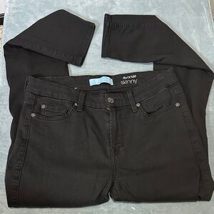 7 For All Mankind Ankle Black Skinny Jeans Knee Holes 28 EUC